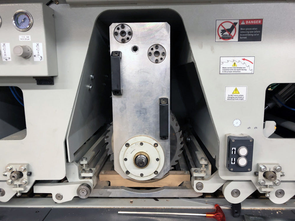 Cameron Automation 413 Moving Blade Rip Saws