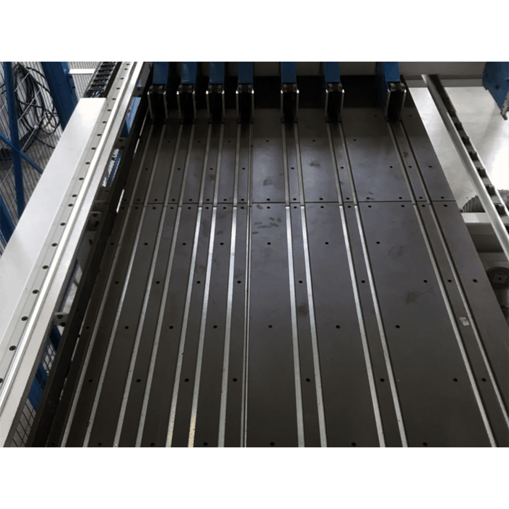 Hendrick HK5 PL Computerized Horizontal Beam Saw – Highland Automation