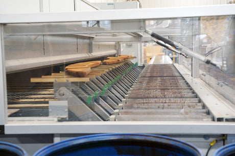 Used VENJAKOB "VENFLOW" STAINING LINE AND FLOW COATING MACHINE (2015)