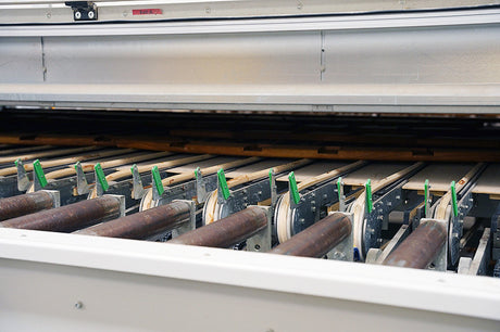 Used VENJAKOB "VENFLOW" STAINING LINE AND FLOW COATING MACHINE (2015)